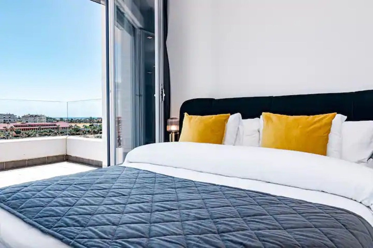 Te koop Middle Floor Apartment Costa Del Sol Nueva Andalucía € 399.000,-