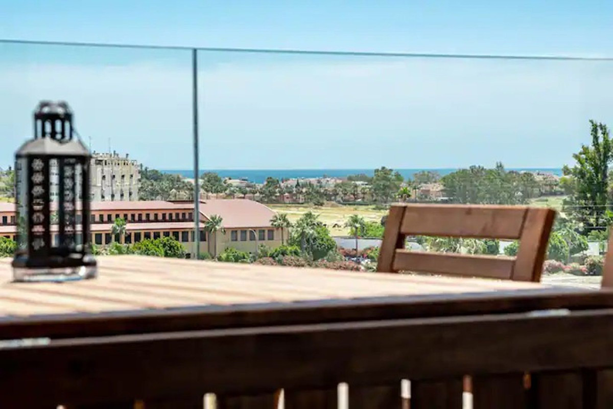 Te koop Middle Floor Apartment Costa Del Sol Nueva Andalucía € 399.000,-