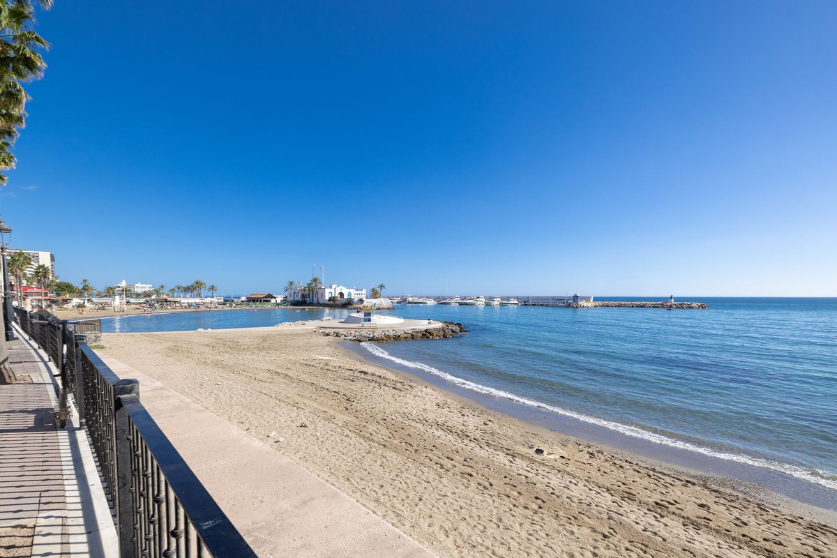 Te koop Middle Floor Apartment Costa Del Sol Marbella € 515.000,-