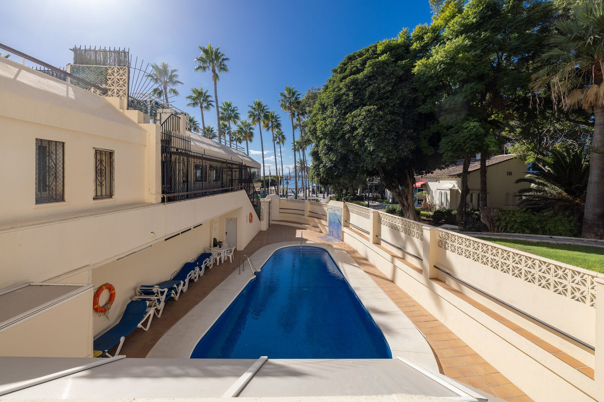 Te koop Middle Floor Apartment Costa Del Sol Marbella € 515.000,-