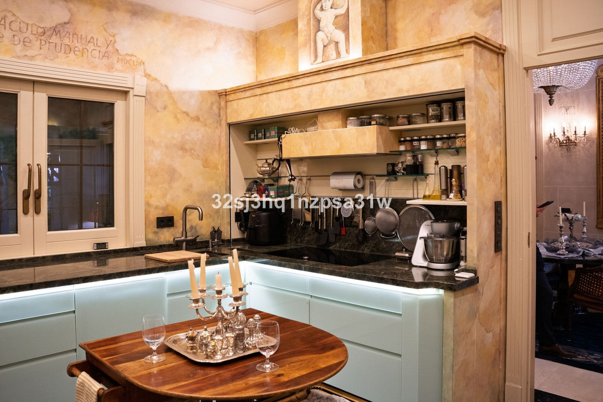 Te koop Vrijstaande Villa Costa Del Sol Guadalmina Baja € 2.599.000,-