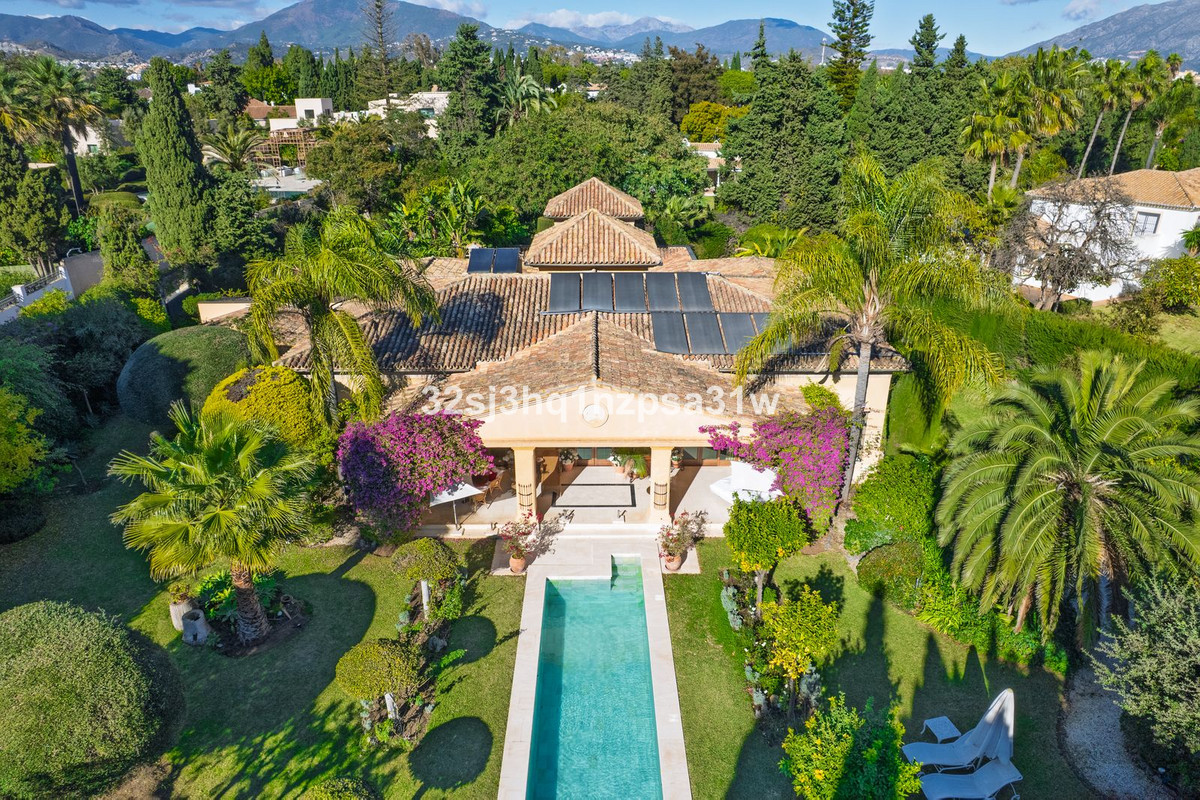 Te koop Vrijstaande Villa Costa Del Sol Guadalmina Baja € 2.599.000,-