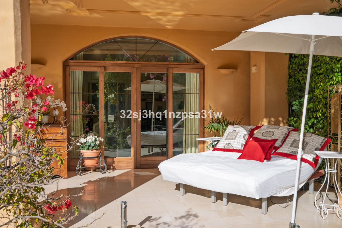 Te koop Vrijstaande Villa Costa Del Sol Guadalmina Baja € 2.599.000,-