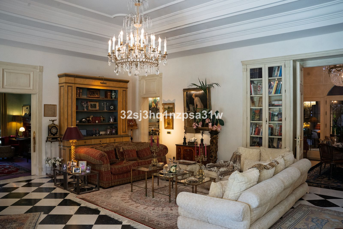 Te koop Vrijstaande Villa Costa Del Sol Guadalmina Baja € 2.599.000,-