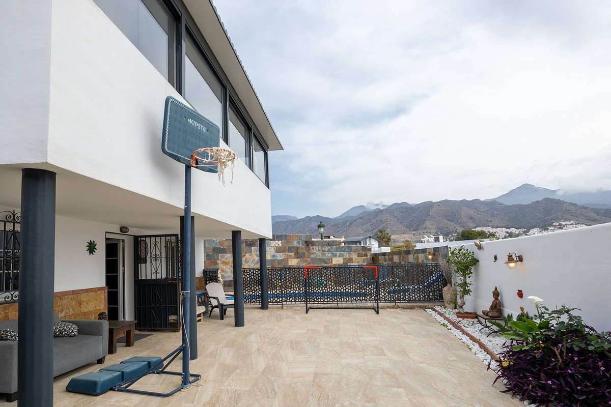 Te koop Vrijstaande Villa Costa Del Sol Nerja € 629.000,-