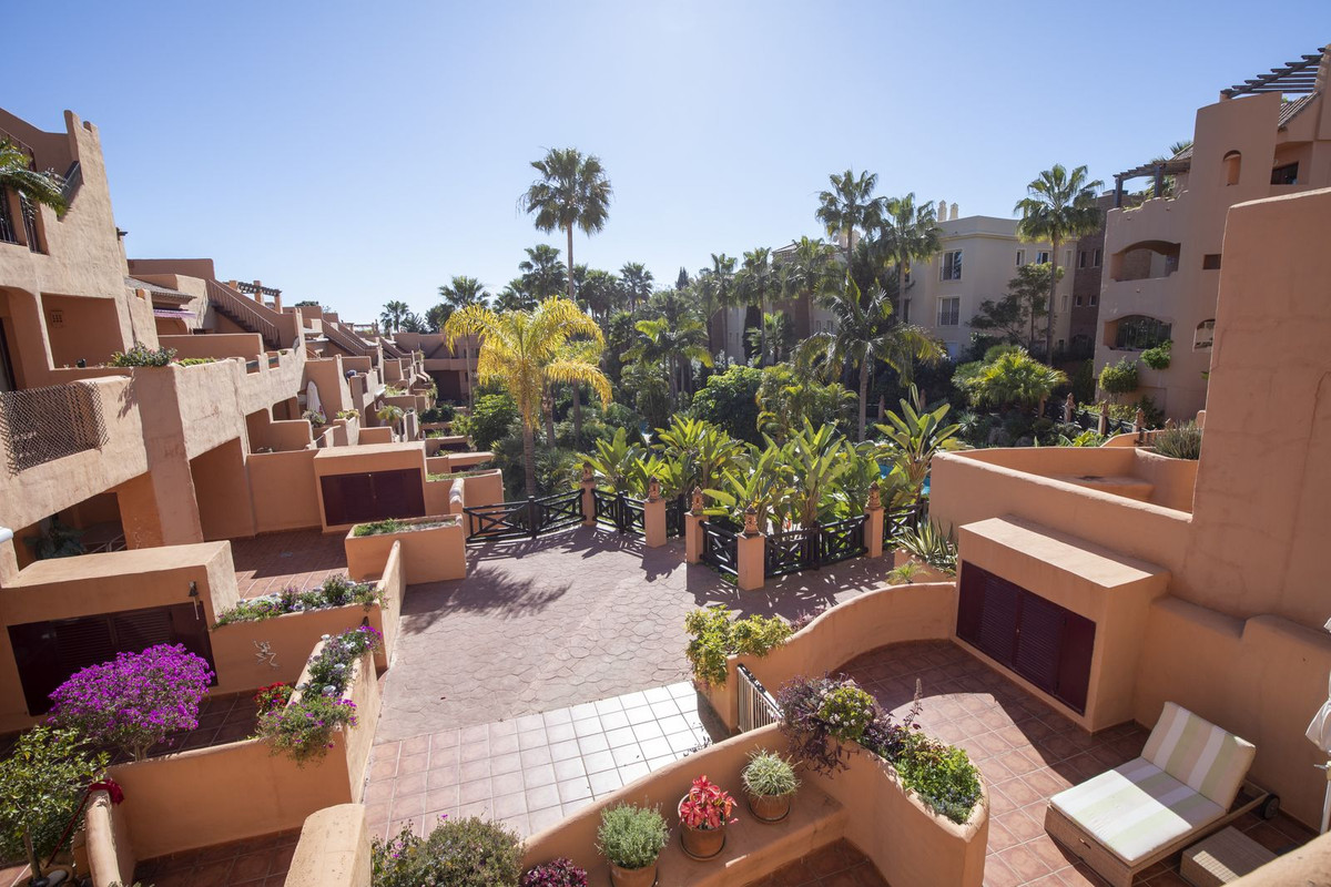 Te koop Middle Floor Apartment Costa Del Sol Bel Air € 369.500,-