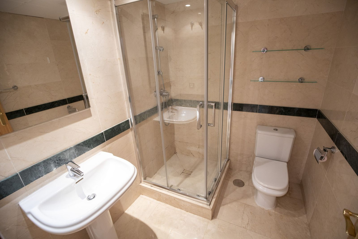 Te koop Middle Floor Apartment Costa Del Sol Bel Air € 369.500,-