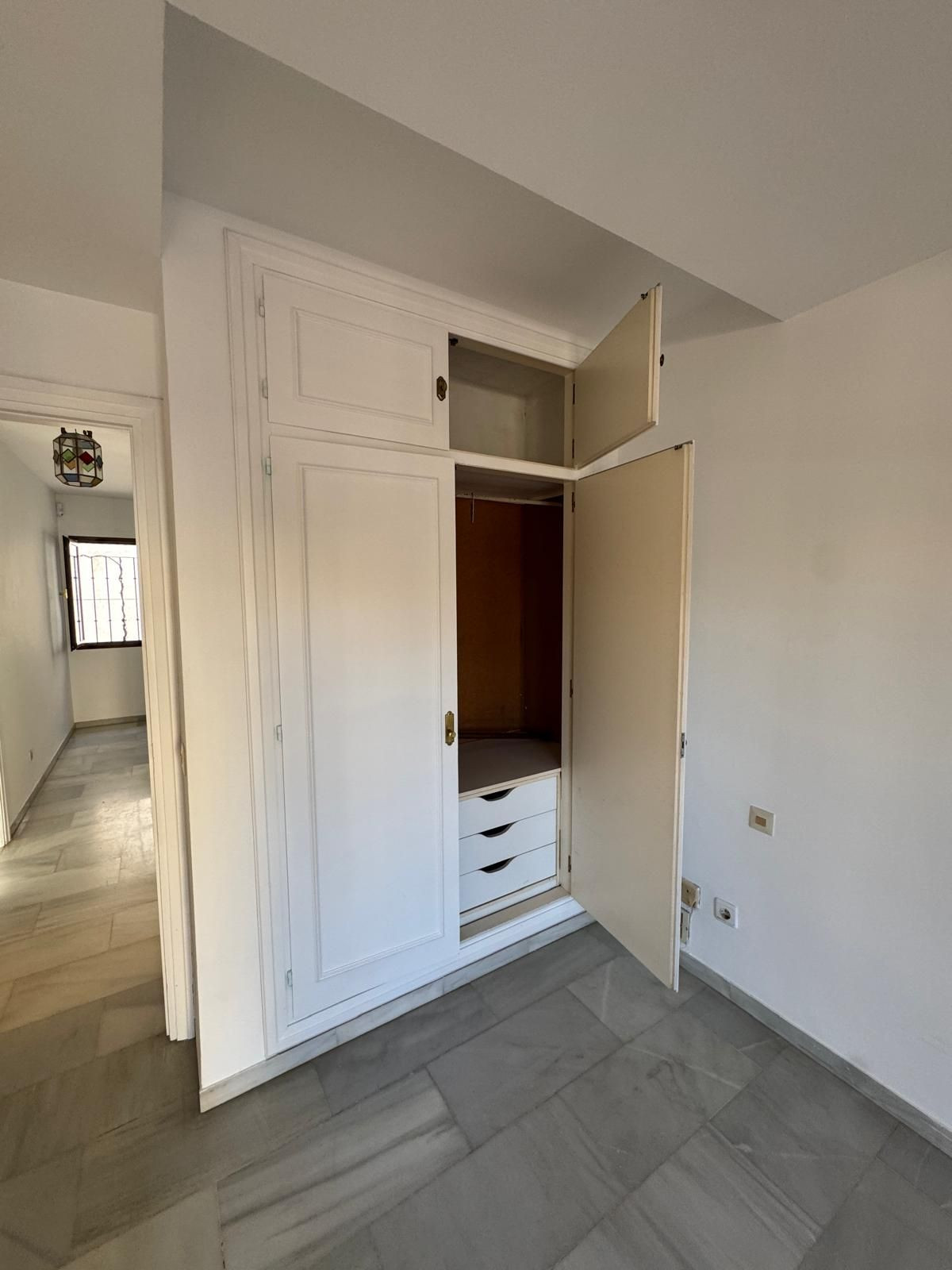 Te koop Herenhuis Costa Del Sol Marbella € 1.050.000,-