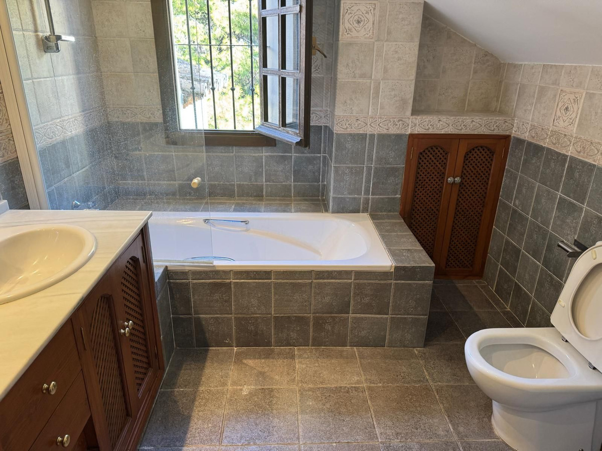 Te koop Herenhuis Costa Del Sol Marbella € 1.050.000,-