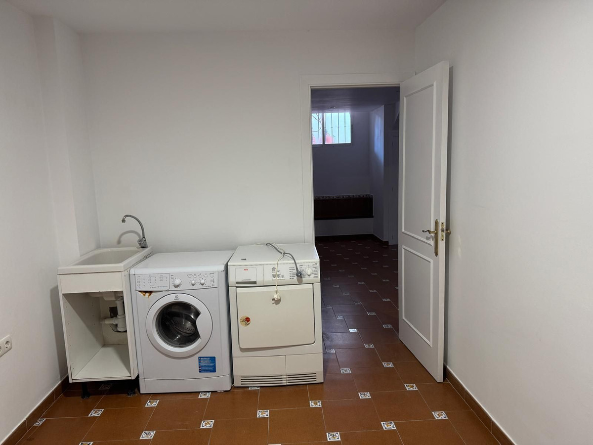 Te koop Herenhuis Costa Del Sol Marbella € 1.050.000,-