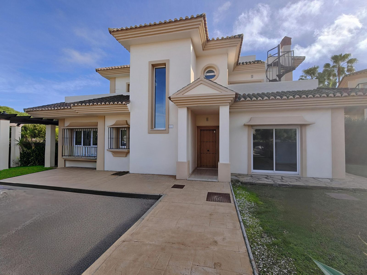 Te koop Half vrijstaand huis Costa Del Sol San Roque Club € 570.000,-