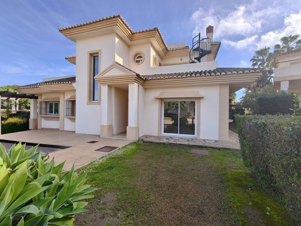 Te koop Half vrijstaand huis Costa Del Sol San Roque Club € 570.000,-