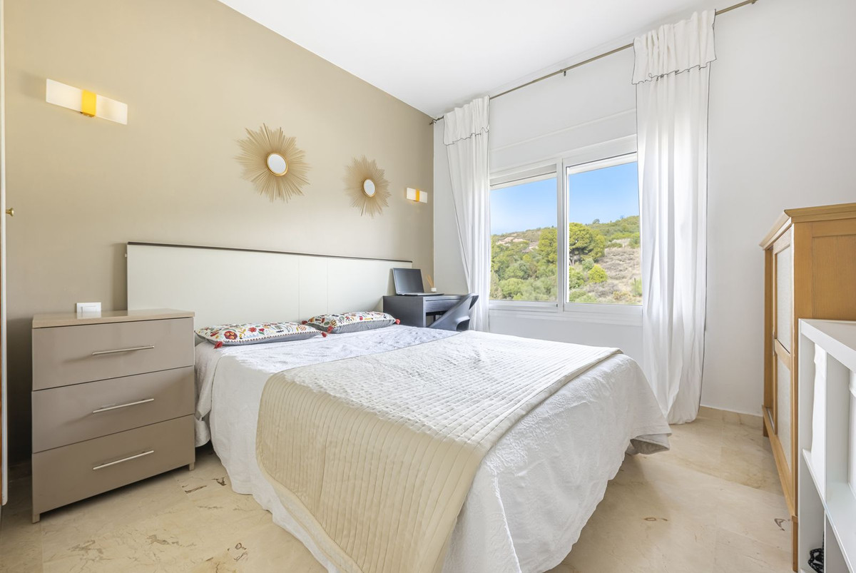 Te koop Middle Floor Apartment Costa Del Sol Aloha € 499.000,-