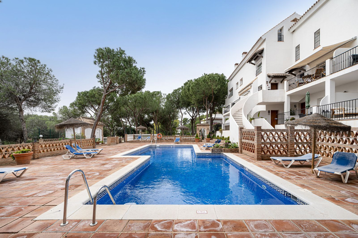 Te koop Middle Floor Apartment Costa Del Sol Aloha € 499.000,-
