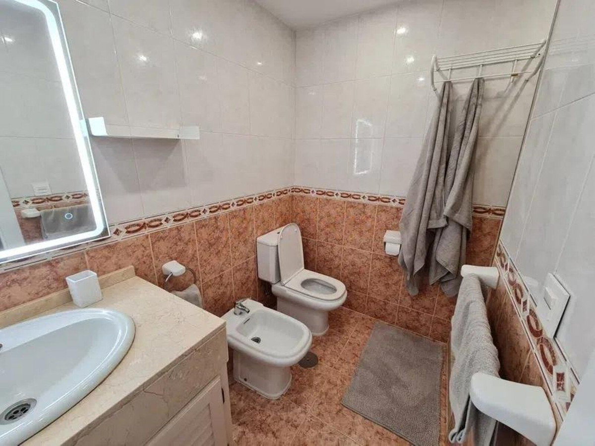 Te koop Middle Floor Apartment Costa Del Sol Nueva Andalucía € 397.000,-