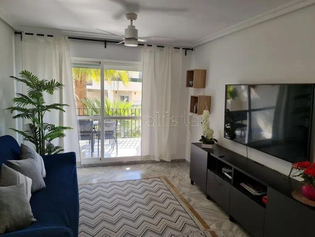 Te koop Middle Floor Apartment Costa Del Sol Nueva Andalucía € 397.000,-