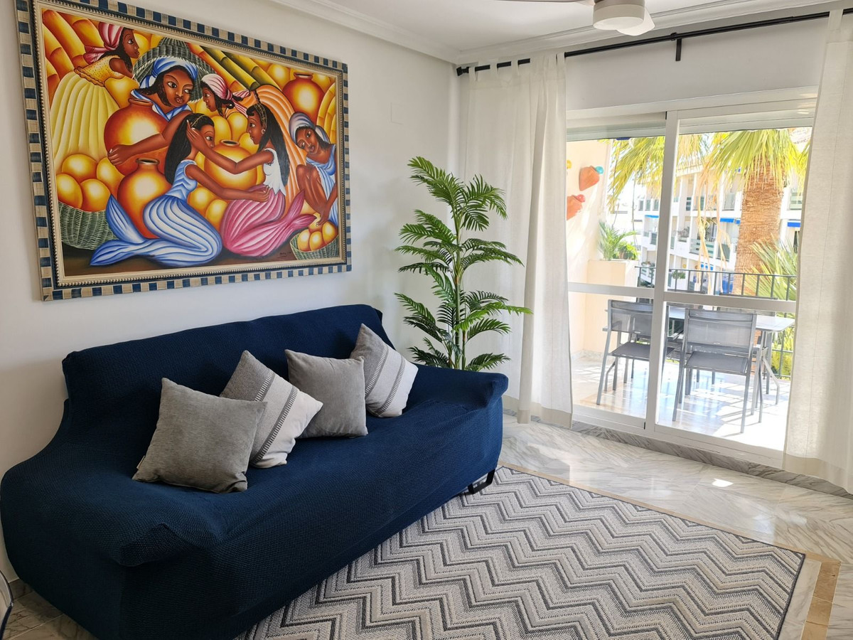 Te koop Middle Floor Apartment Costa Del Sol Nueva Andalucía € 399.000,-