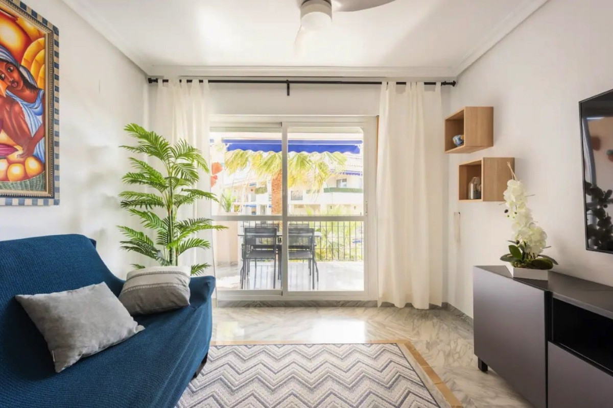 Te koop Middle Floor Apartment Costa Del Sol Nueva Andalucía € 399.000,-