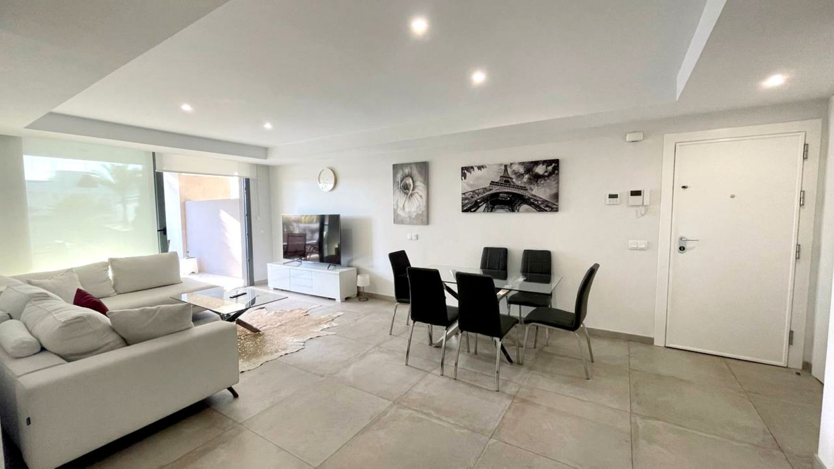 Te koop Middle Floor Apartment Costa Del Sol Cancelada € 490.000,-