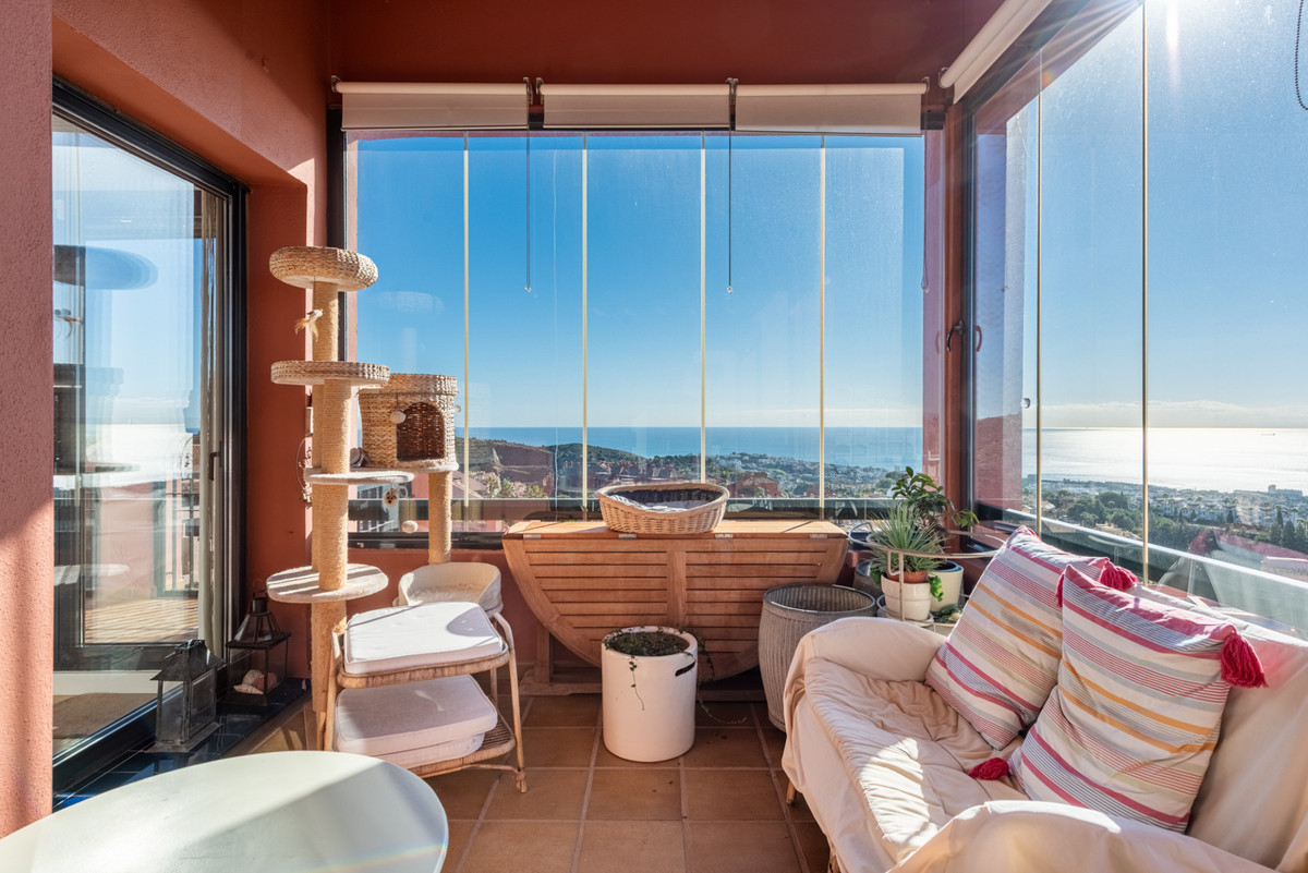 Te koop Middle Floor Apartment Costa Del Sol Calahonda € 690.000,-