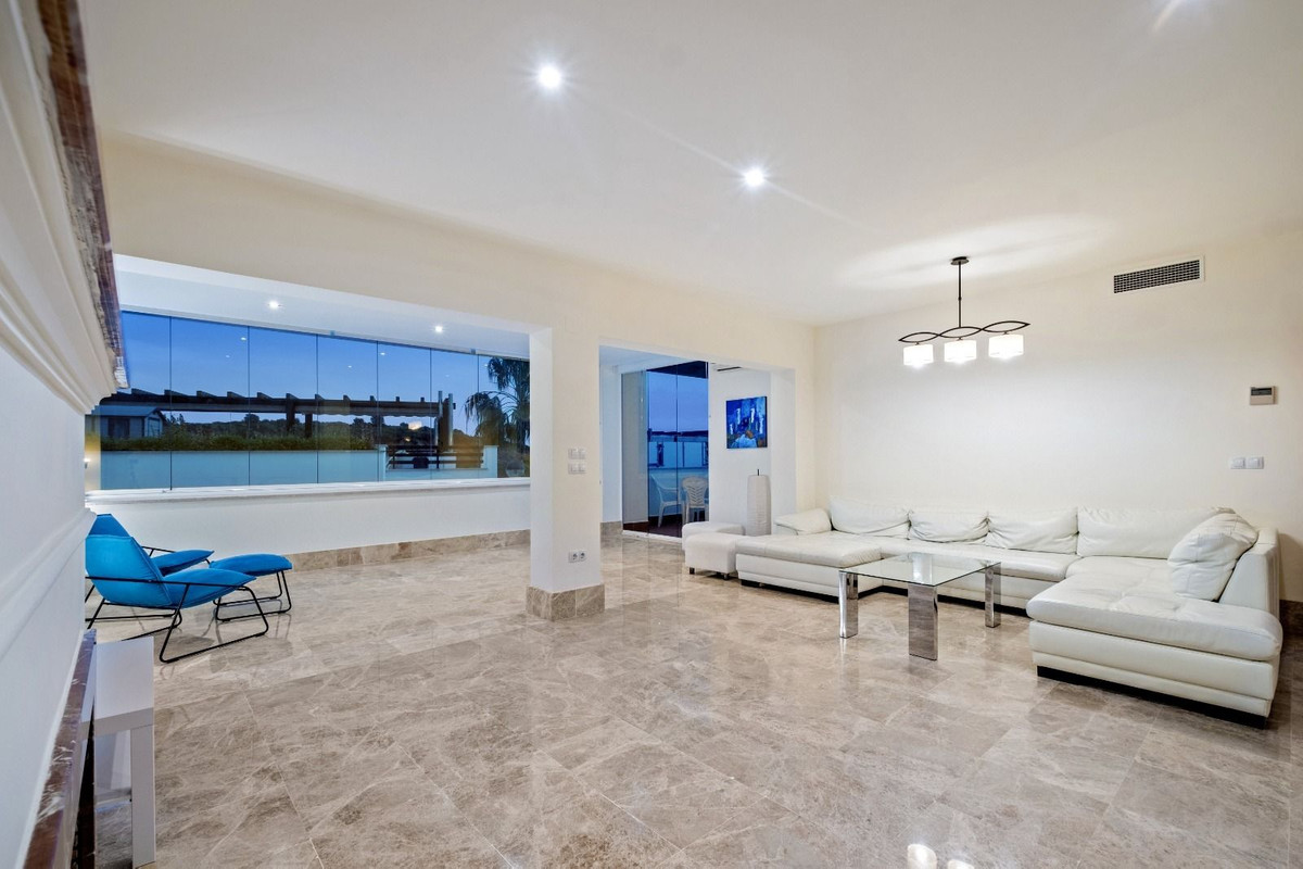 Te koop Duplexwoning Costa Del Sol Santa Clara € 575.000,-