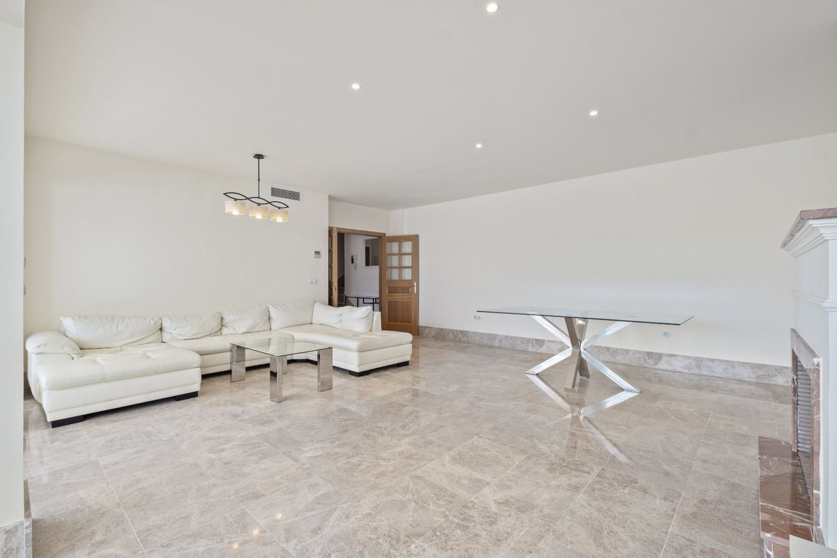 Te koop Duplexwoning Costa Del Sol Santa Clara € 575.000,-