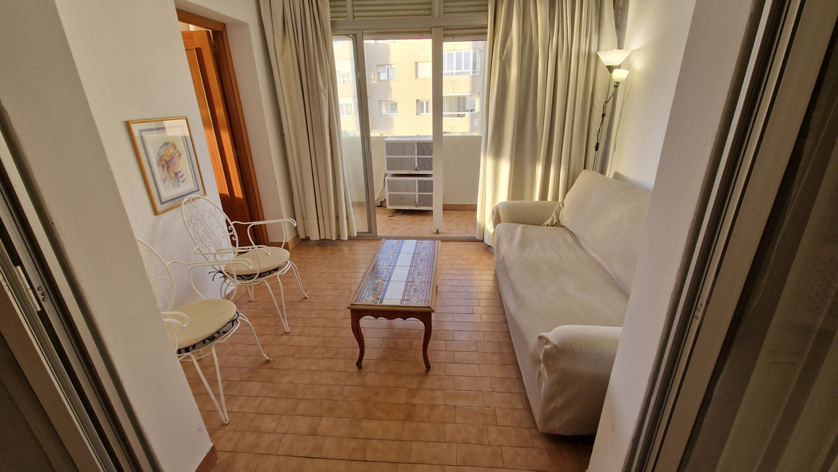 Te koop Middle Floor Apartment Costa Del Sol Estepona € 445.000,-