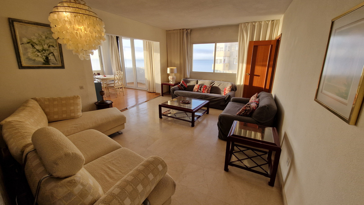 Te koop Middle Floor Apartment Costa Del Sol Estepona € 445.000,-