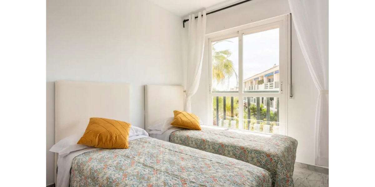 Te koop Middle Floor Apartment Costa Del Sol Nueva Andalucía € 375.000,-