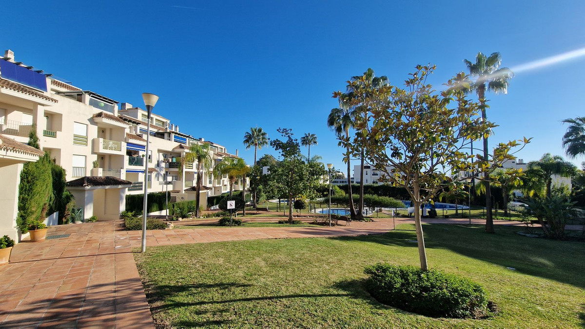 Te koop Middle Floor Apartment Costa Del Sol Nueva Andalucía € 375.000,-