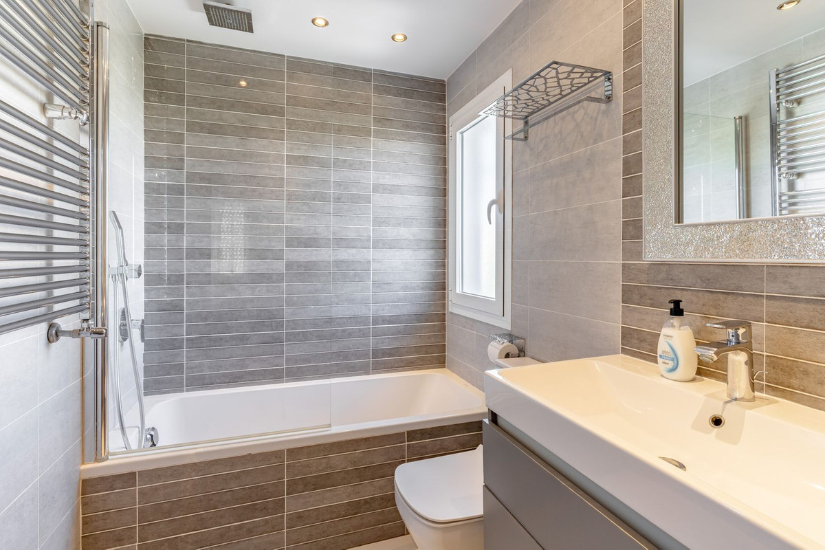 Te koop Vrijstaande Villa Costa Del Sol Estepona € 1.295.000,-