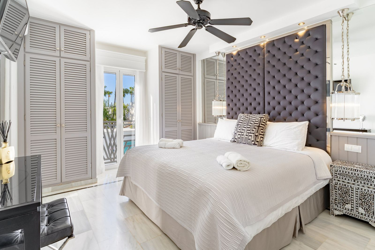 Te koop Vrijstaande Villa Costa Del Sol Estepona € 1.295.000,-