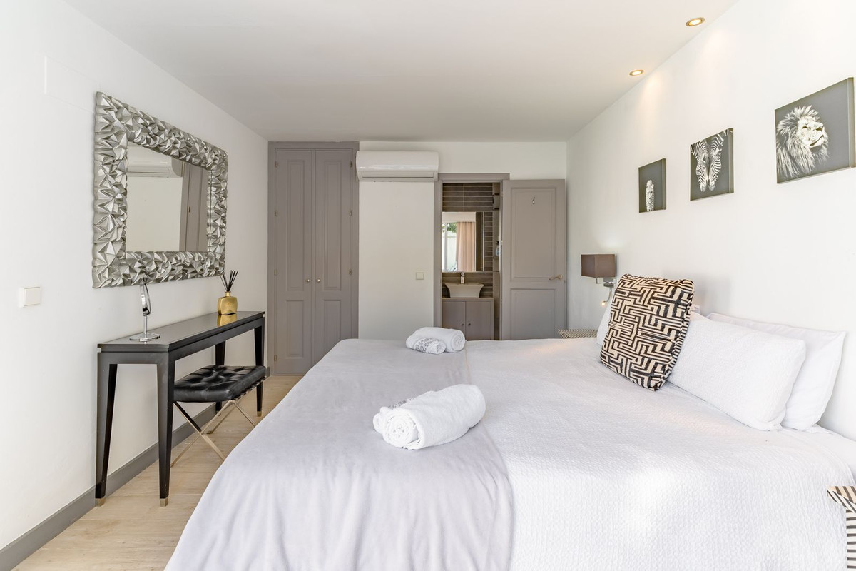 Te koop Vrijstaande Villa Costa Del Sol Estepona € 1.295.000,-