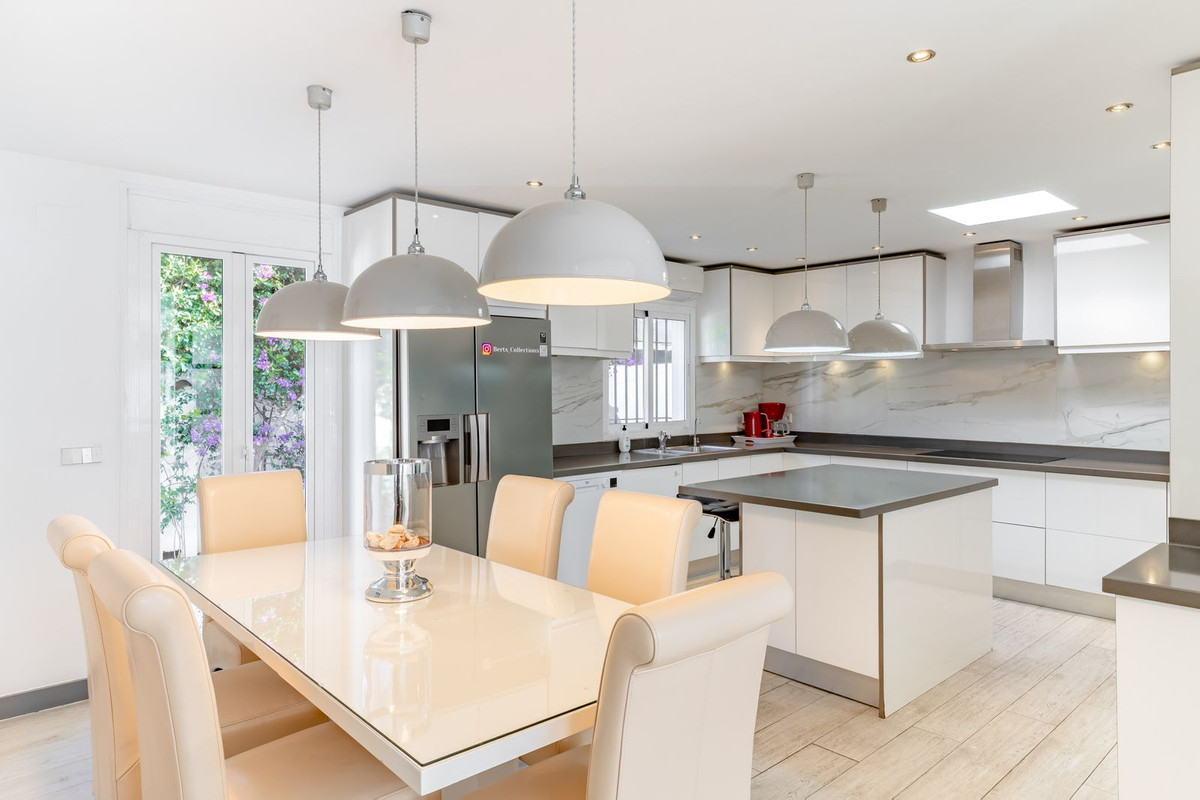 Te koop Vrijstaande Villa Costa Del Sol Estepona € 1.295.000,-