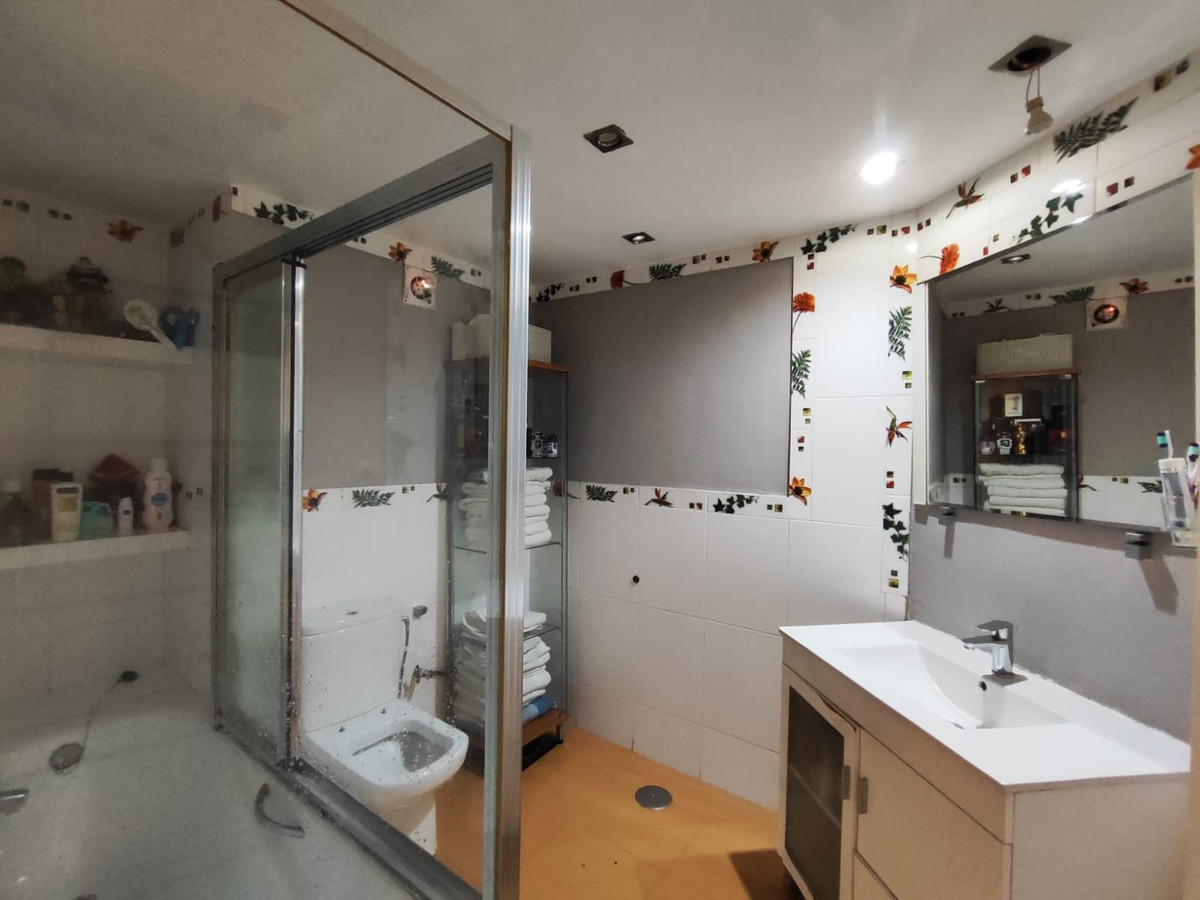 Te koop Middle Floor Apartment Costa Del Sol Fuengirola € 335.000,-