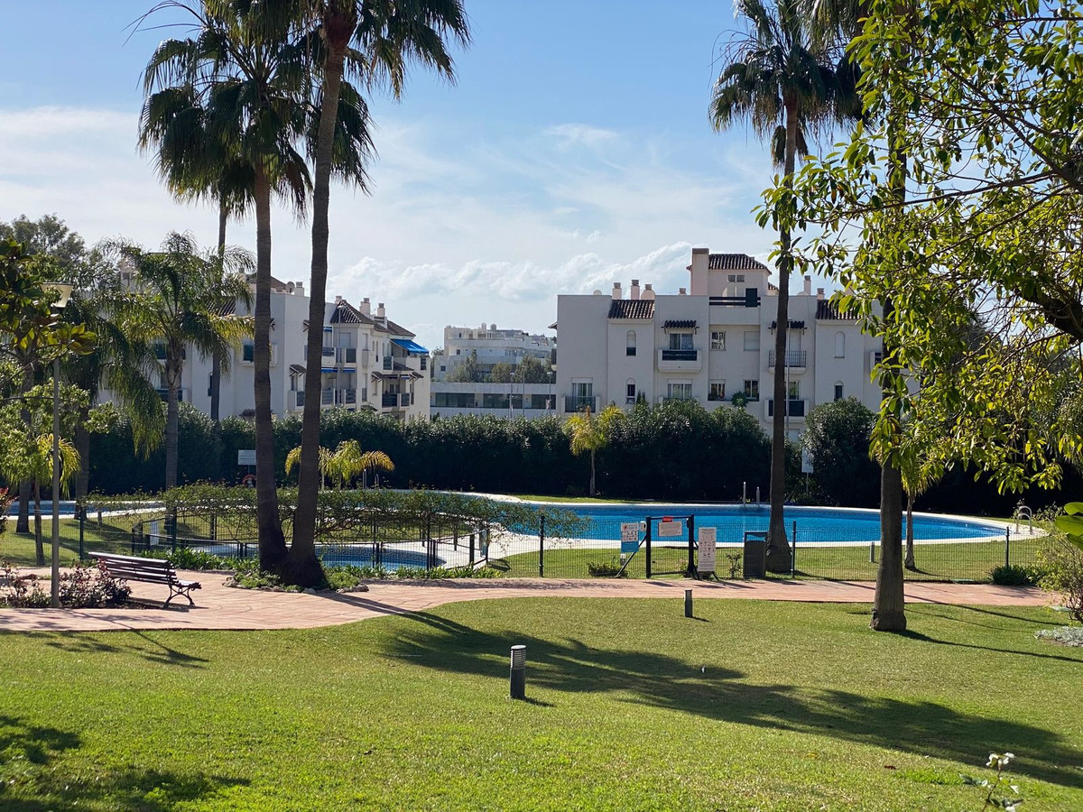Te koop Middle Floor Apartment Costa Del Sol Nueva Andalucía € 375.000,-