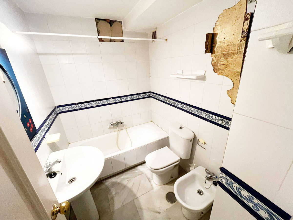 Te koop Middle Floor Apartment Costa Del Sol Benalmadena € 290.000,-