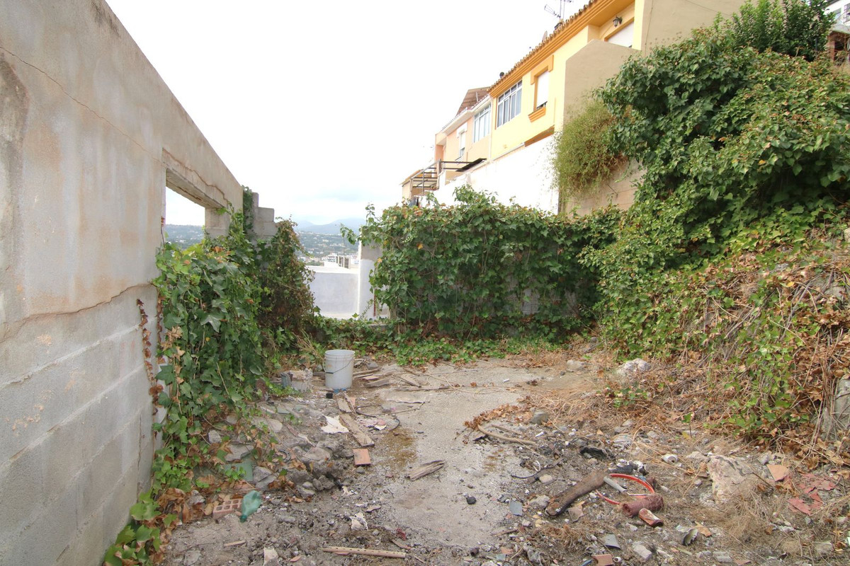 Te koop Half vrijstaand huis Costa Del Sol Coín € 299.900,-