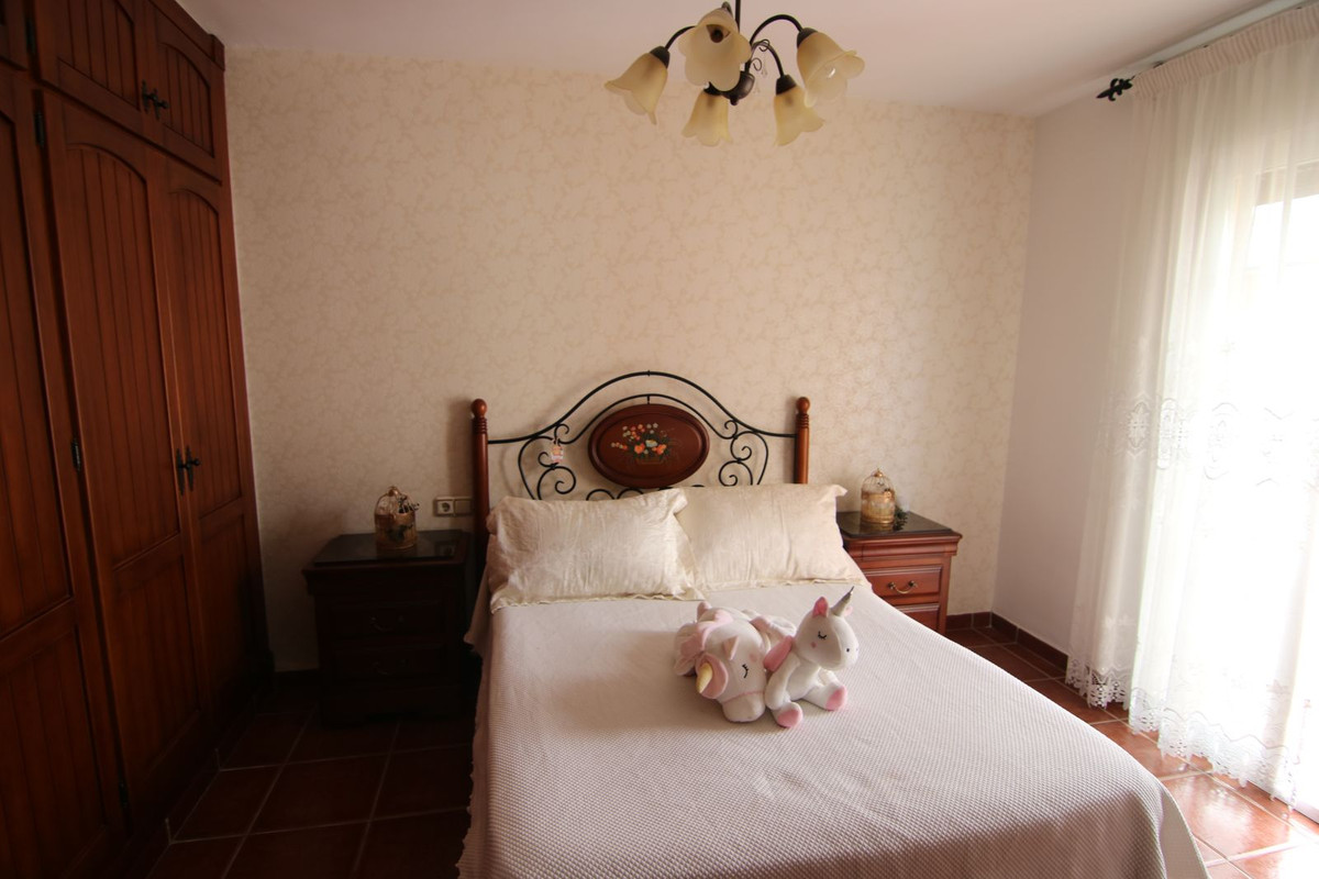 Te koop Half vrijstaand huis Costa Del Sol Coín € 299.900,-