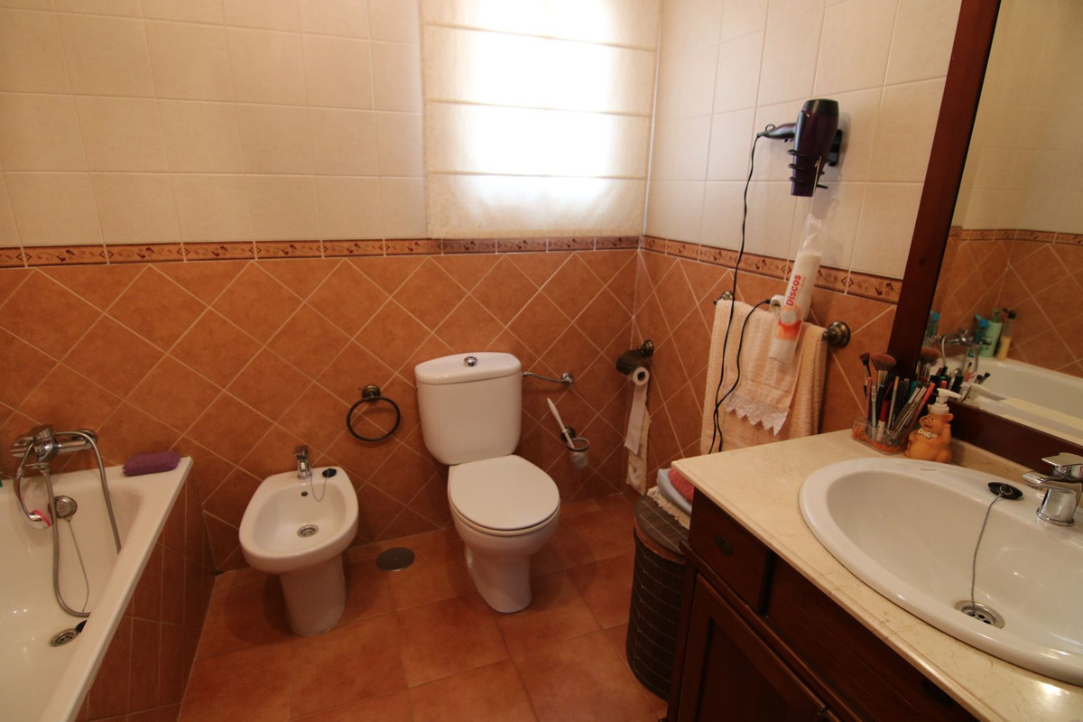 Te koop Half vrijstaand huis Costa Del Sol Coín € 299.900,-