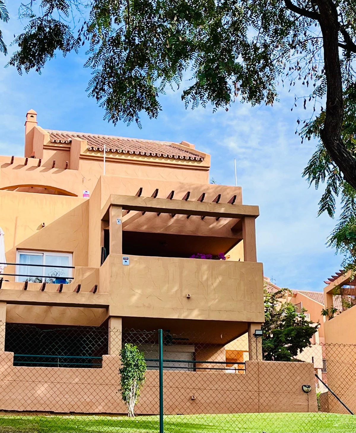 Te koop Penthouse Duplex Costa Del Sol Elviria € 495.000,-