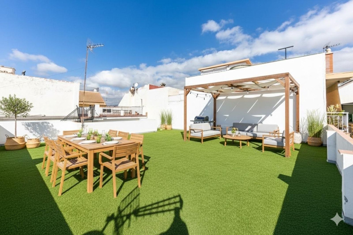 Te koop Herenhuis Costa Del Sol Los Pacos € 315.000,-