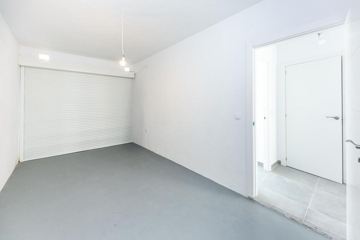 Te koop Herenhuis Costa Del Sol Los Pacos € 315.000,-