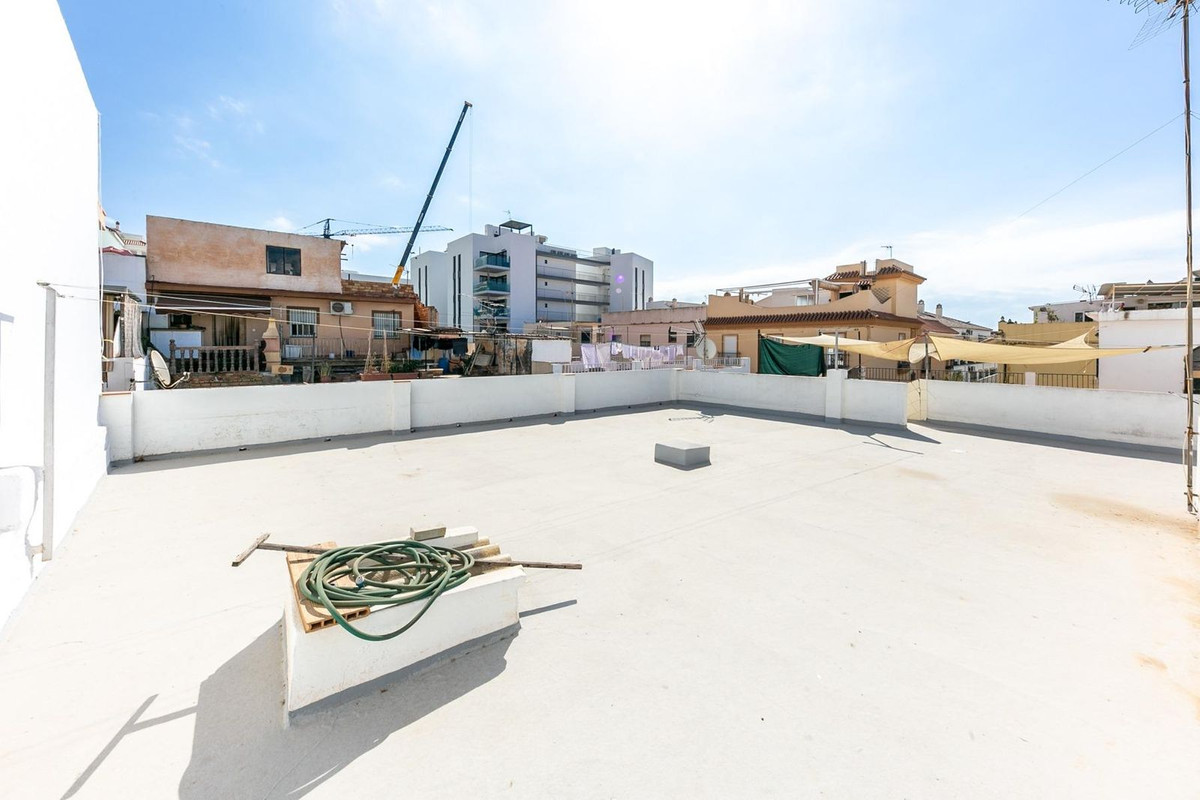 Te koop Herenhuis Costa Del Sol Los Pacos € 315.000,-