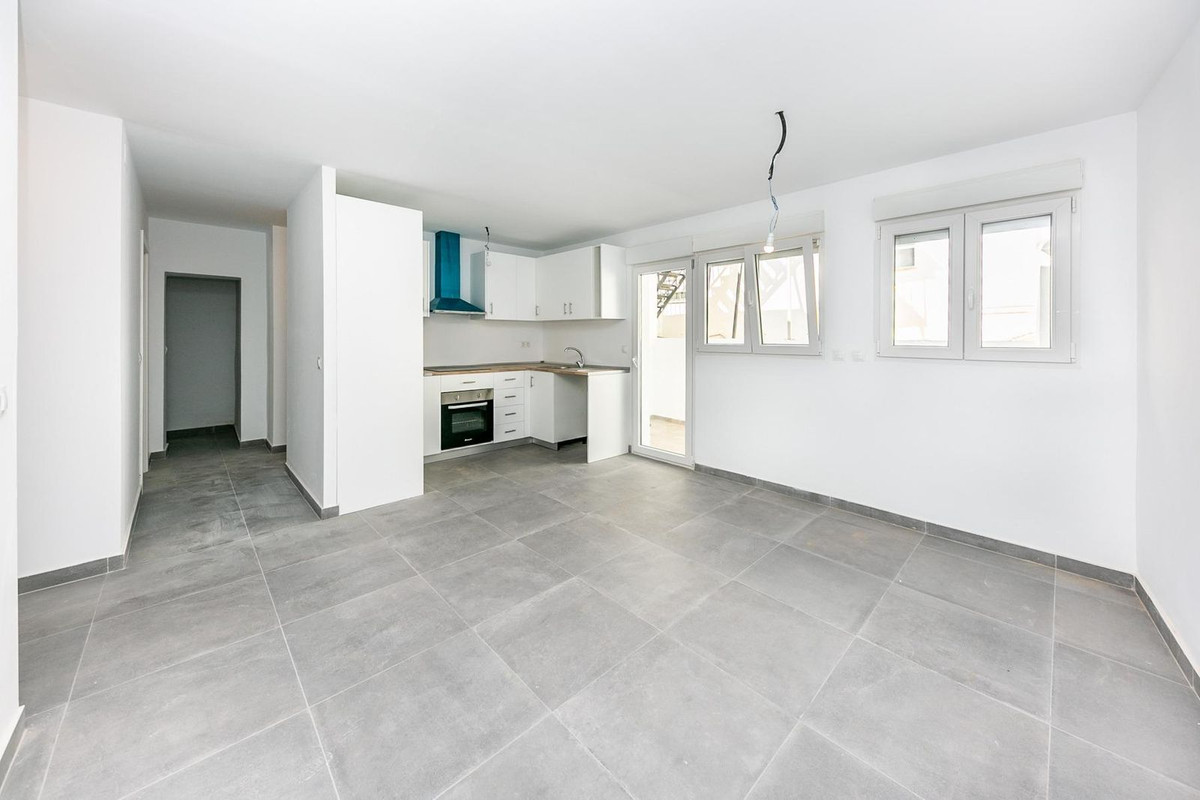 Te koop Herenhuis Costa Del Sol Los Pacos € 315.000,-