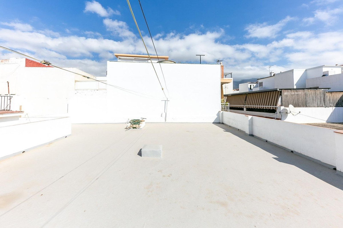 Te koop Herenhuis Costa Del Sol Los Pacos € 315.000,-