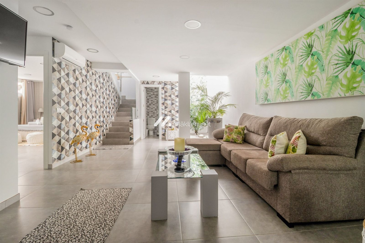 Te koop Half vrijstaand huis Costa Del Sol Nerja € 845.000,-