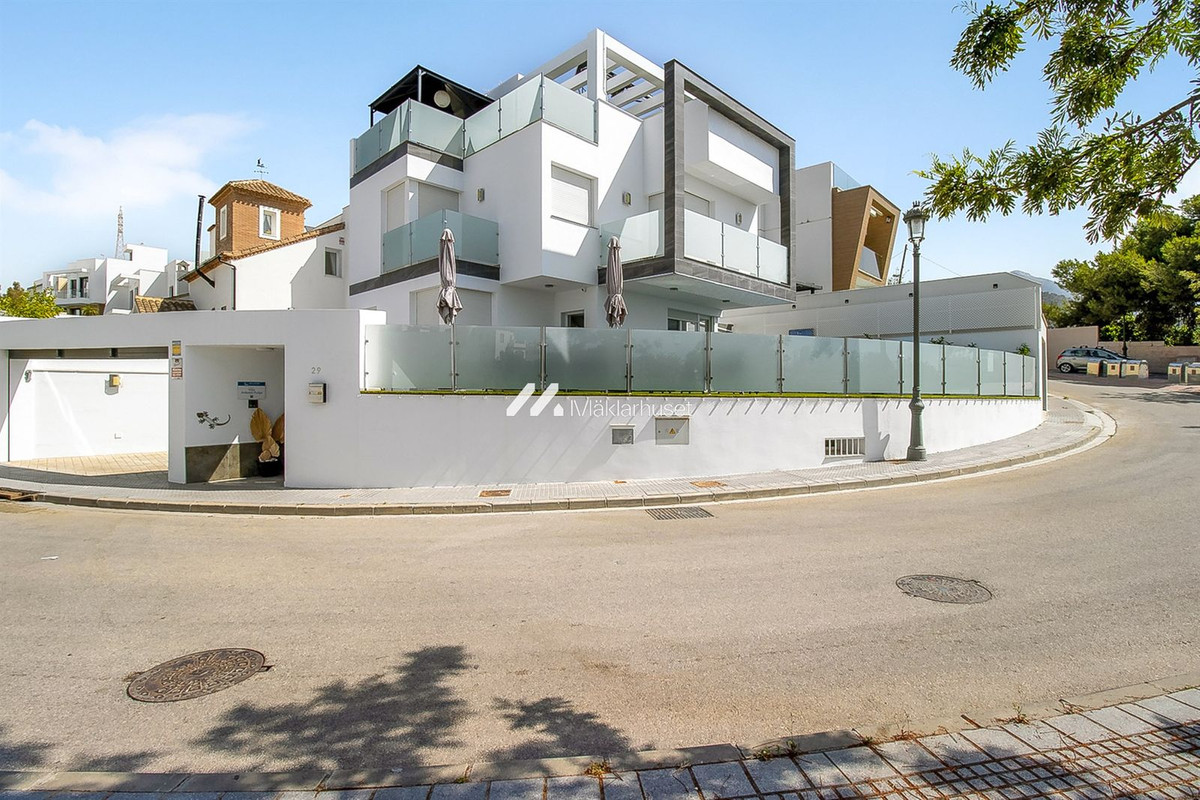 Te koop Half vrijstaand huis Costa Del Sol Nerja € 845.000,-