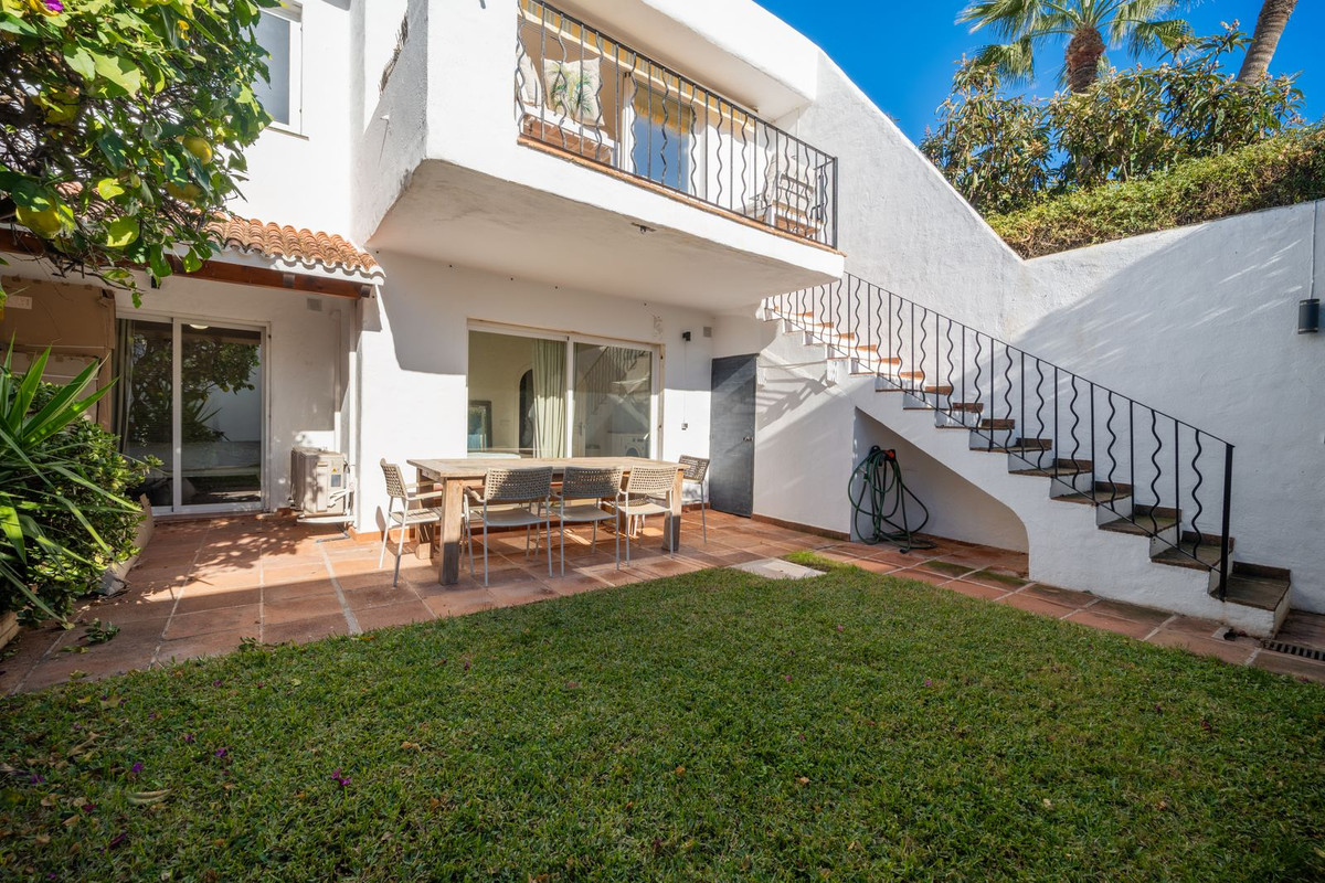 Te koop Herenhuis Costa Del Sol Cabopino € 545.000,-