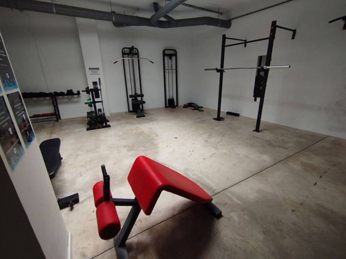 Te koop Middle Floor Apartment Costa Del Sol Benalmadena Costa € 369.000,-